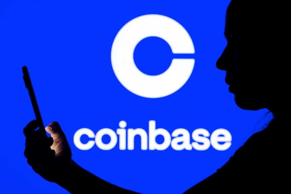 Coinbase CEO appeals to UK govt, urges crypto investors to ditch Chase bank accounts