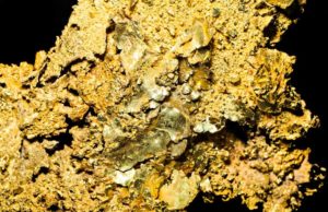 AngloGold Ashanti (AU): обзор деятельности компании и её акций