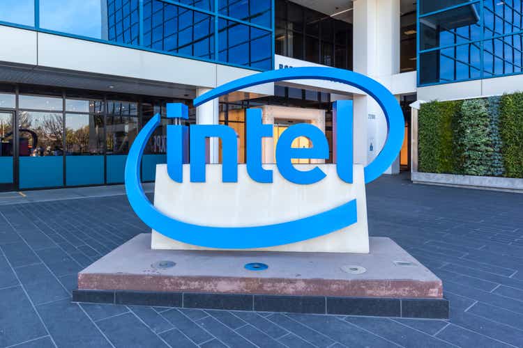 Вход в музей Intel в Кремниевой долине.