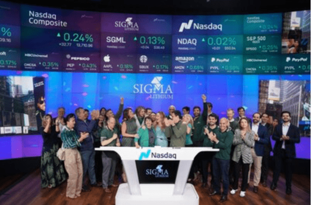 Рабочие Sigma Lithium празднуют, звоня в колокол NASDAQ