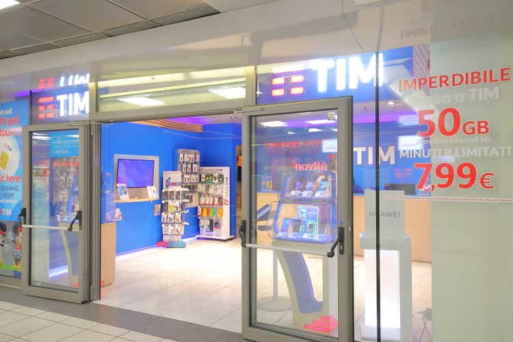 TIM Telecom Italia, мобильная телефонная компания, Италия