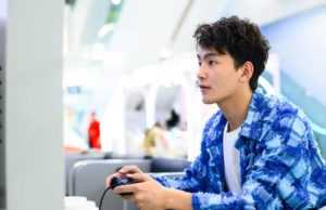 NetEase (NTES): обзор деятельности компании и её акций