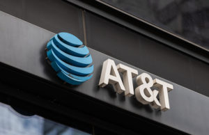 AT&T (T): обзор деятельности компании и её акций