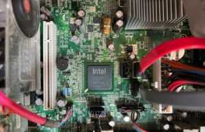 Intel (INTC): дальнейший путь остается неопределенным